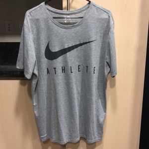 Nike Dri-Fit Men’s logo t-shirt
